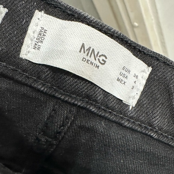 MNG Woman Black Jeans - Picture 4 of 5